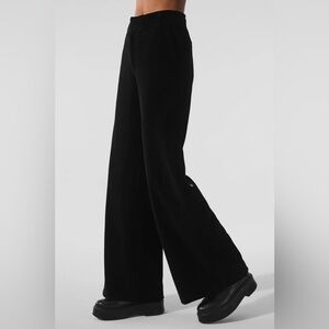 Alo Micro Corduroy Mid-Rise Dreamer Wide
Leg Trouser